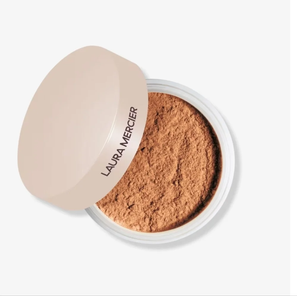 🌺Laura Mercier Medium Deep Translucent Loose Setting Powder Ultra Blur